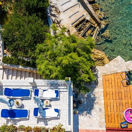 Apartments Ratac Lobrovic With Private Beach And Beautiful Sunset スラノ エクステリア 写真