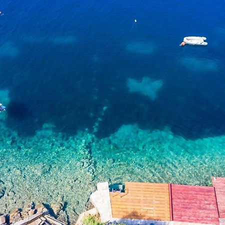 Apartments Ratac Lobrovic With Private Beach And Beautiful Sunset スラノ エクステリア 写真