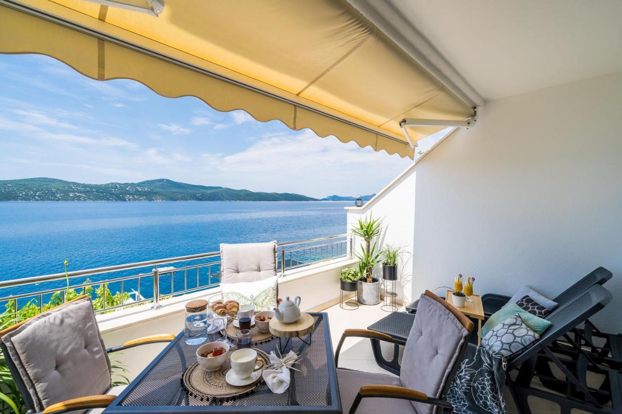 Apartments Ratac Lobrovic With Private Beach And Beautiful Sunset スラノ エクステリア 写真