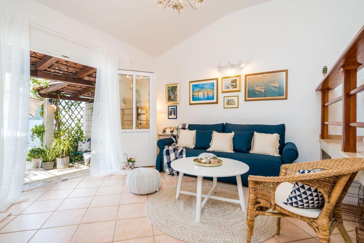 Apartments Ratac Lobrovic With Private Beach And Beautiful Sunset スラノ エクステリア 写真