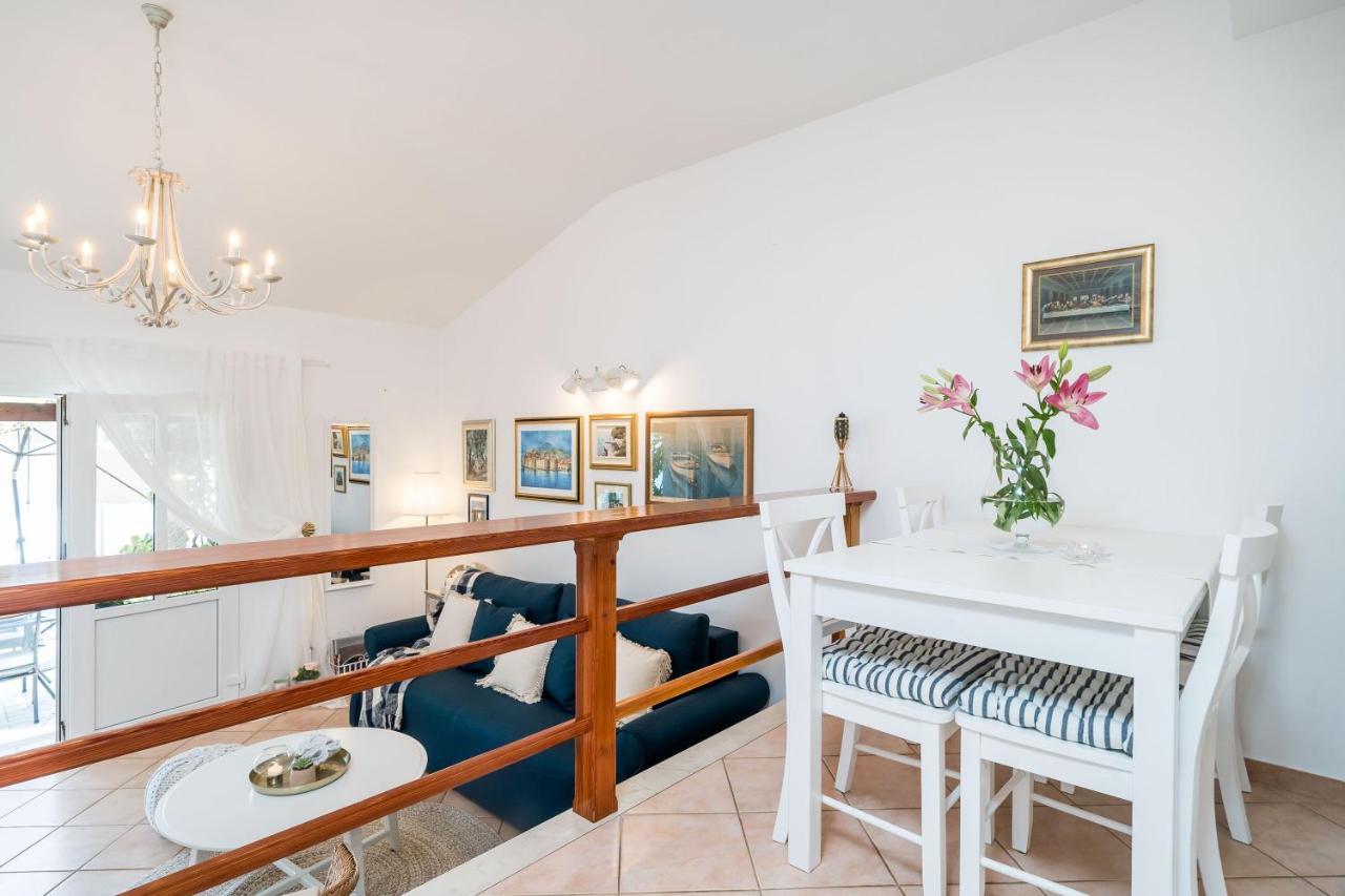 Apartments Ratac Lobrovic With Private Beach And Beautiful Sunset スラノ エクステリア 写真