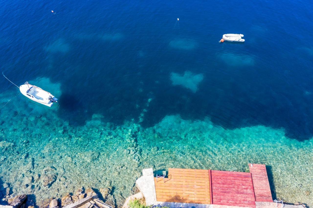 Apartments Ratac Lobrovic With Private Beach And Beautiful Sunset スラノ エクステリア 写真