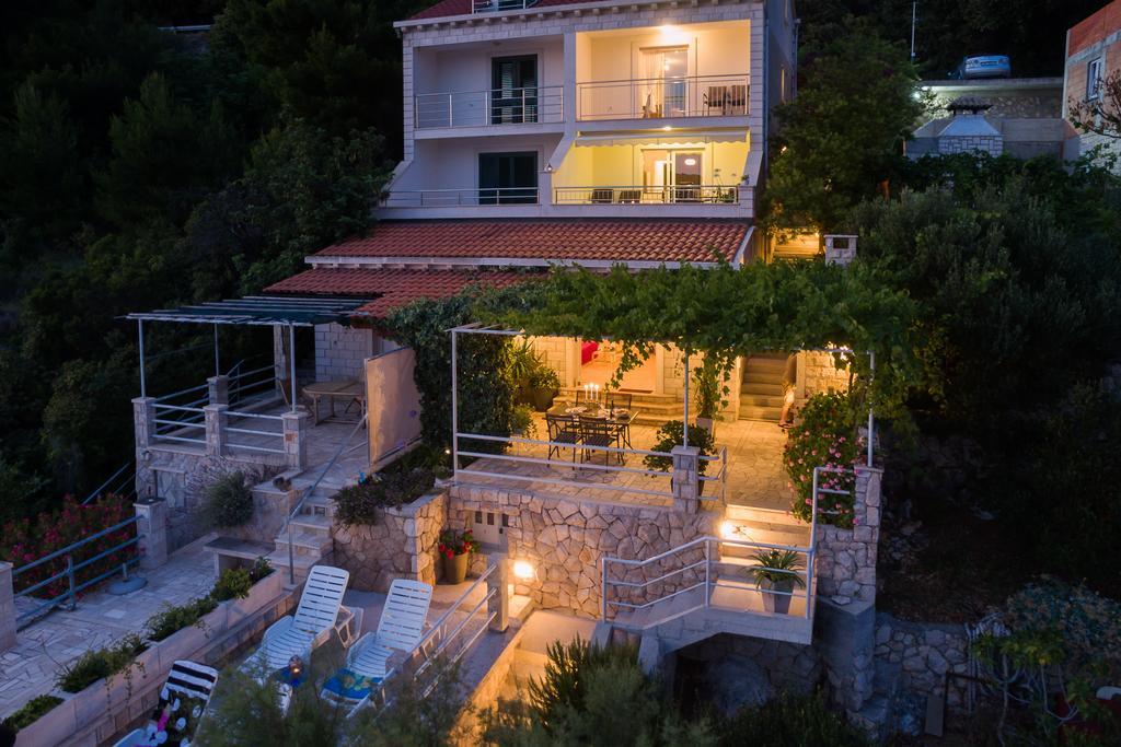 Apartments Ratac Lobrovic With Private Beach And Beautiful Sunset スラノ エクステリア 写真